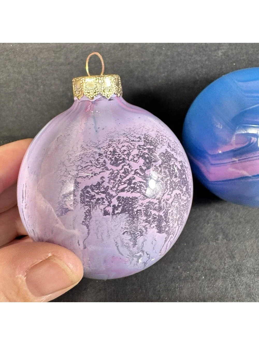 4 Vintage Glass Christmas Ornaments Hand Painted Swirl Marble Pattern 2.5” Retro